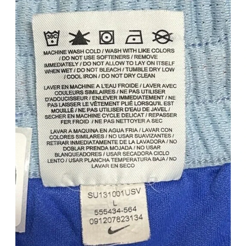 Nike Shorts Womens‎ Large Blue Dri Fit Measures 32X3 Dash Lined Elastic Waist